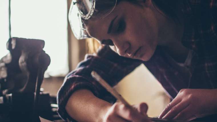 DESIGN RIGHT & REGISTERED DESIGNS